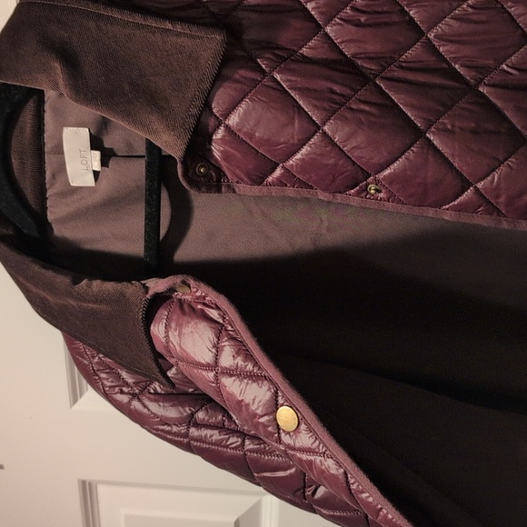 Loft Quilted Puffer Barn Jacket - Picture 12 of 13
